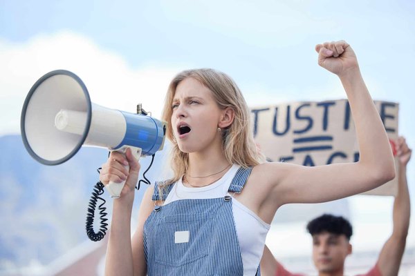 Huissier de justice à Lyon : missions principales, honoraires et choix