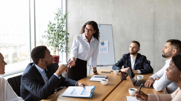 Cultiver l'innovation en entreprise : Stratégies pour un environnement créatif