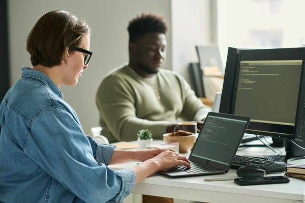 Entreprise informatique à Lille : Pourquoi faire appel à un cabinet de conseil en technologies de l'information pour booster votre entreprise ?